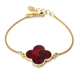 Exquisite gold-plated bracelet with natural cherry-colored amber
