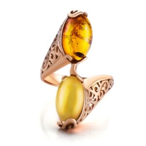 Spectacular ring with natural amber in two shades Casablanca 17