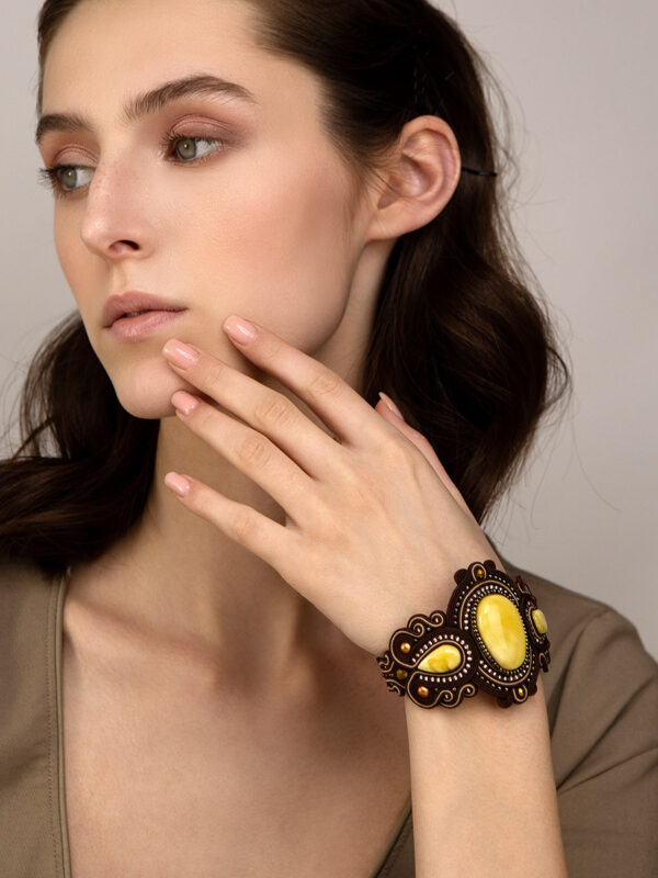 Luxurious braided bracelet with inserts of natural amber "India" - Image 4