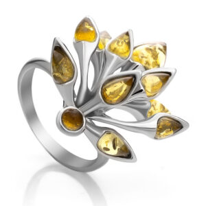 Spectacular ring with insert of natural lemon-colored amber "Autumn" 17.5