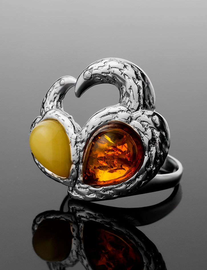Bright ring with an insert made of natural amber in honey and cognac colors Lyrica 17.5 - Image 4