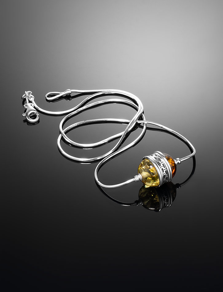 Chain necklace with charm made of natural amber of different shades Tais - Image 4