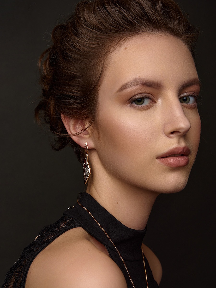 Beautiful elongated earrings made of cherry amber "April" - Image 4