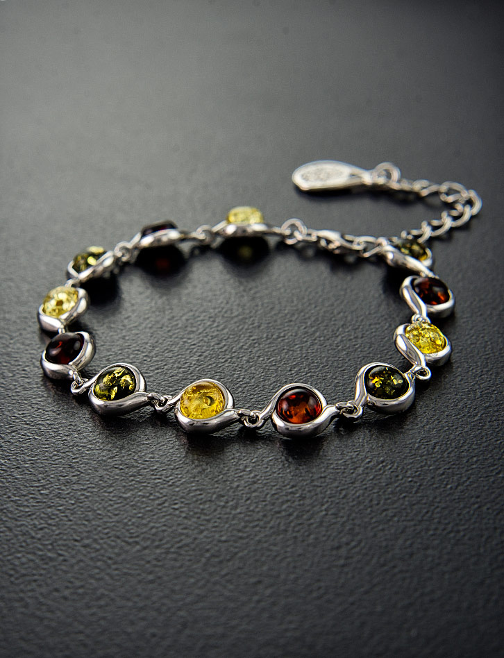 A bright bracelet made of natural amber in three colors called "Berry - Image 2