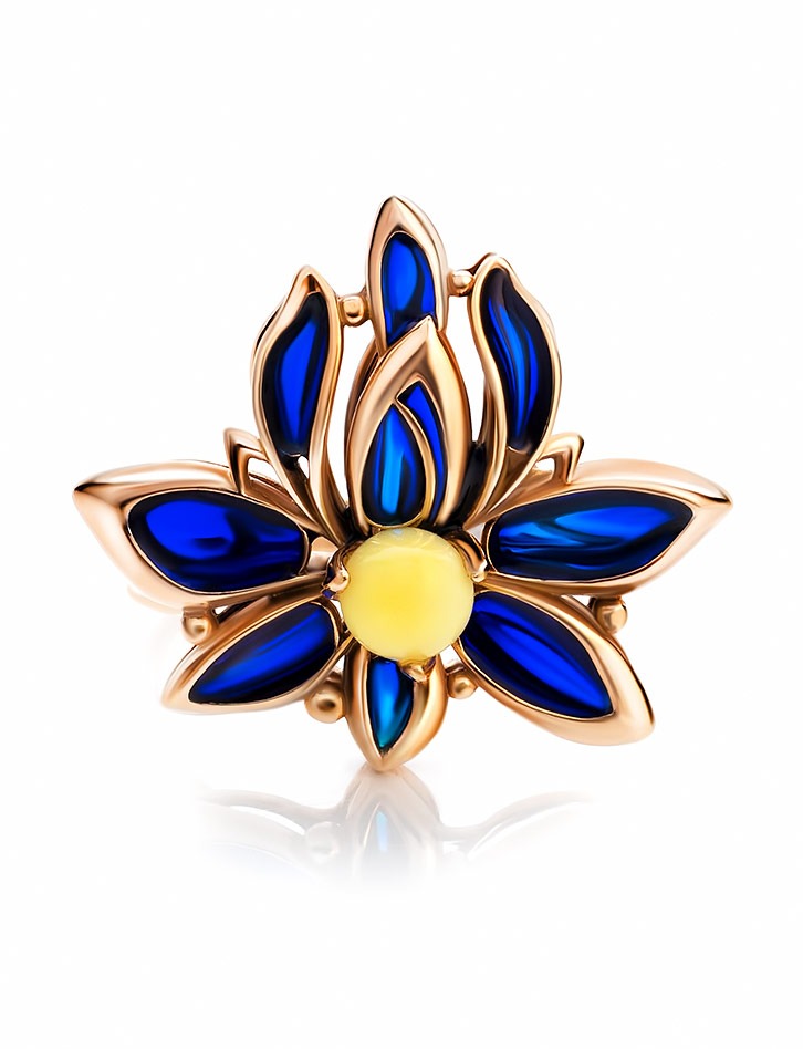 A magnificent gold-plated ring with natural amber and Verona enamel