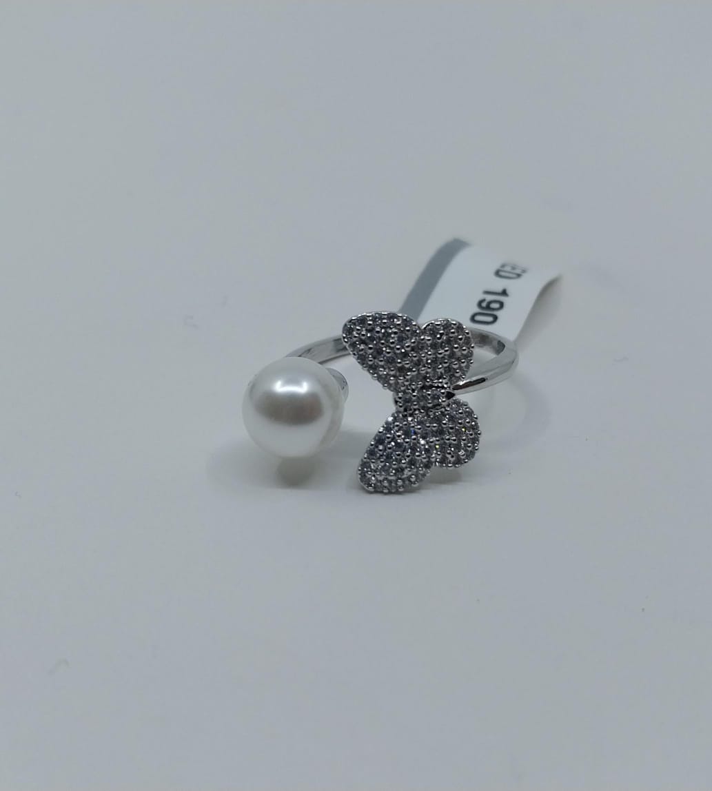 Mother of Pearl Butterfly Ring Dubai Stainless steel Elegance