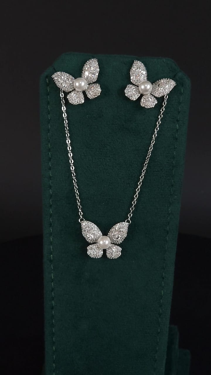 Mother of Pearl Stainless Steel Jewelry Set in Dubai Grace in Every Detail
