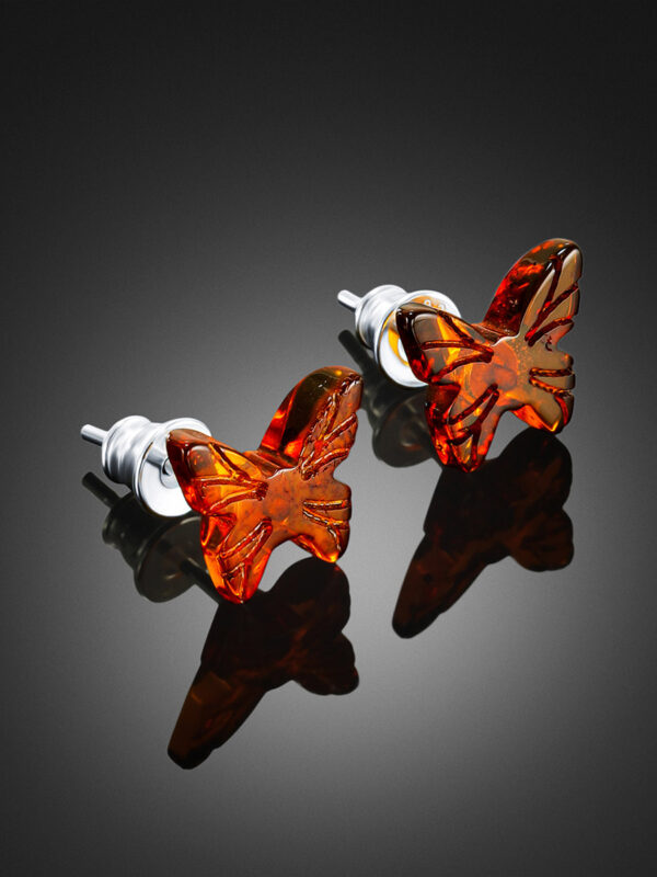 32_3.jpg Charming Stud Earrings
