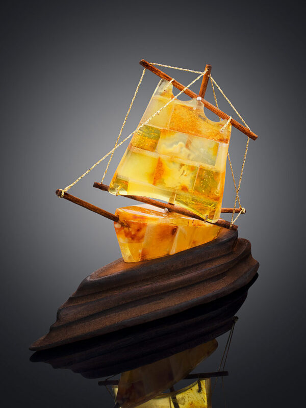 37 Amber&Wood Heritage Ship