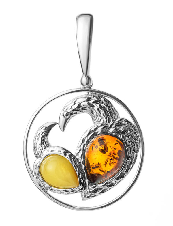 Beautiful-bright-pendant-Lyrics-made-of-natural-amber-3.jpeg Due Colour Natural Amber Pendant