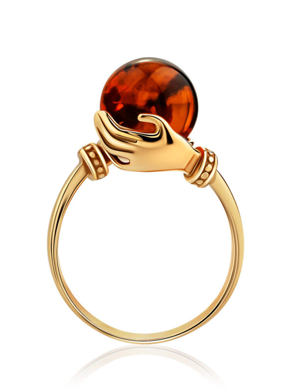 Beautiful-ring-Hugs-made-of-cognac-amber-2.jpeg Amber Glow Ring