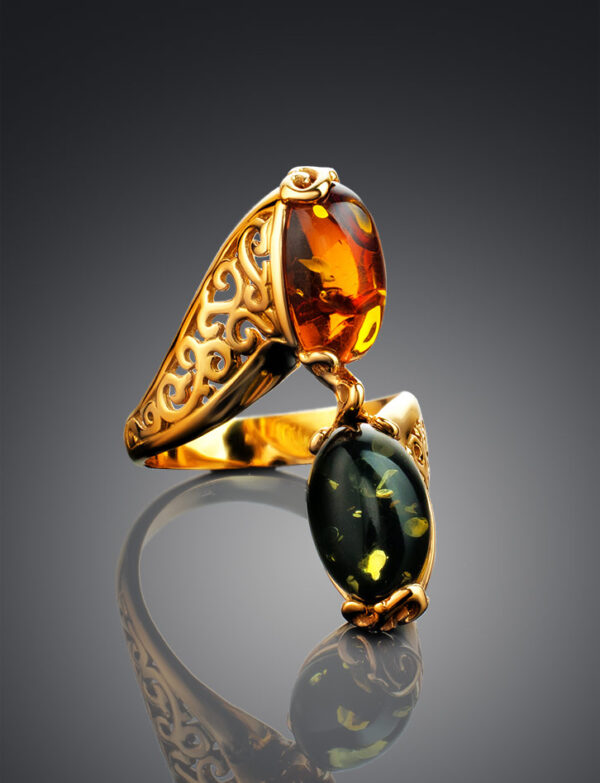 Bright-ring-with-natural-amber-in-two-bright-shades-1.jpeg Dual Tone Amber Ring