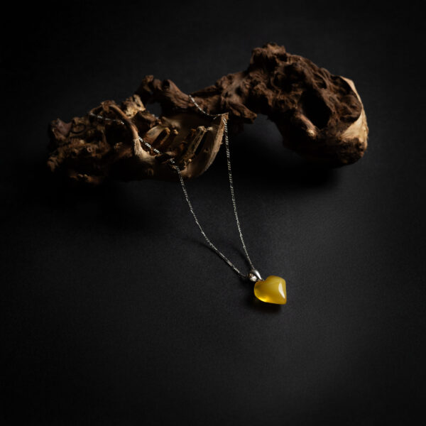 EH-20-scaled-1.jpg Golden Heart Amber Pendant