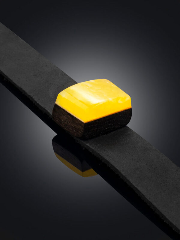 Spectacular-unisex-bracelet-2.jpeg Leather & Natural Amber Bracelet