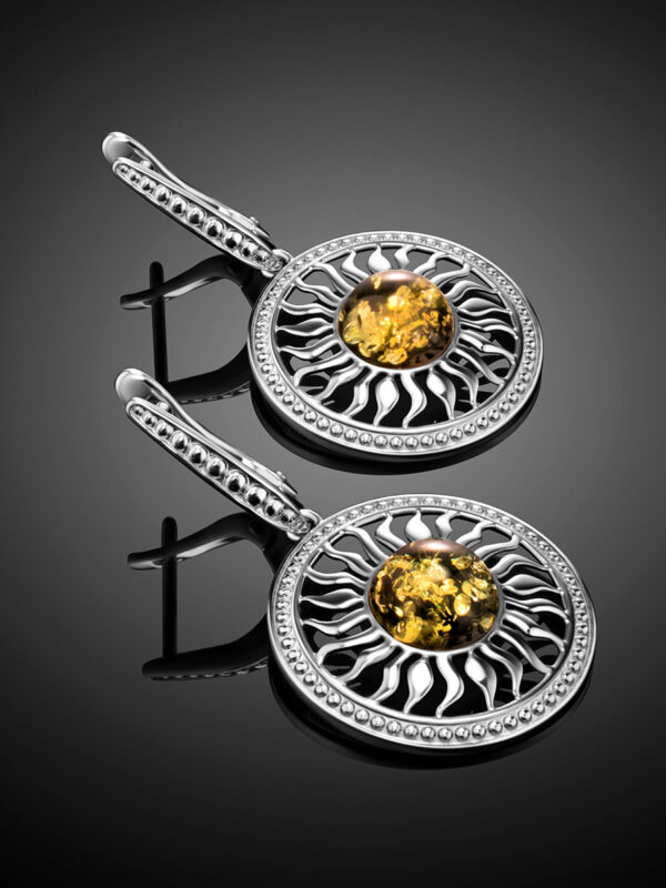 Stylish-earrings-Parnassus-2.jpeg Parnassus Green Amber Earrings