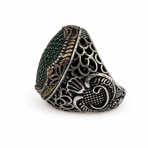 Royal Emerald Rings