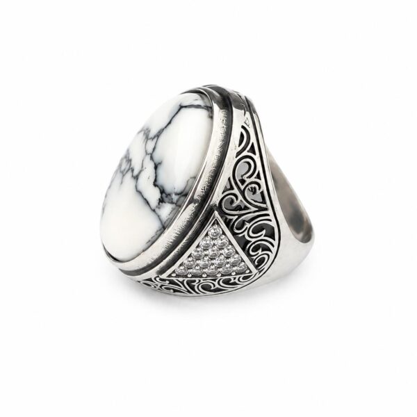 Unique Aqeeq Rings