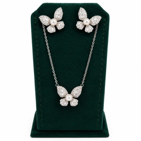 pearls111.jpeg Butterfly Grace Set