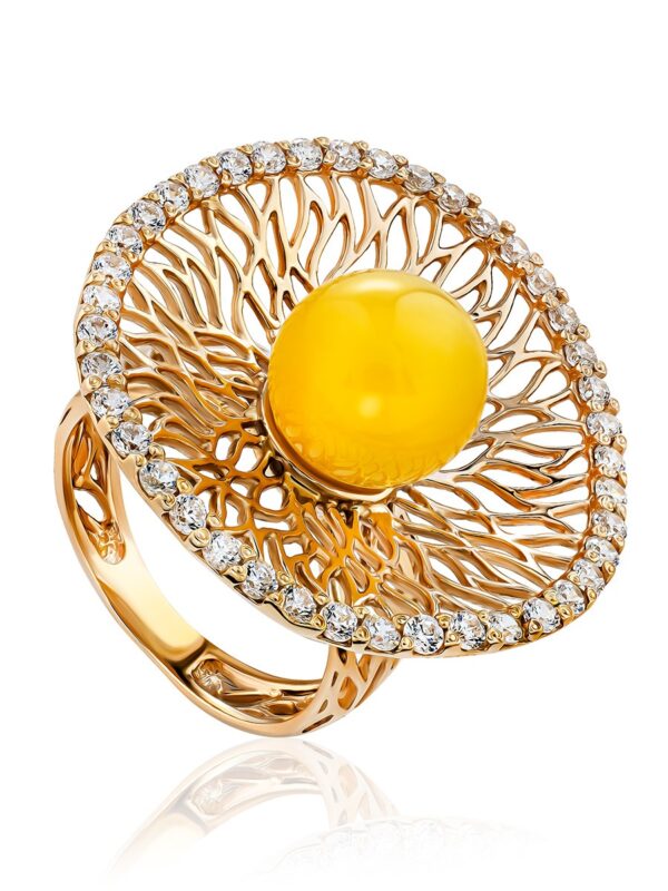roskoshnoe_koltso_iz_pozolochennogo_serebra_s_tsirkonami_i_yantaryem_venera1.jpg Amber Sparkle Ring